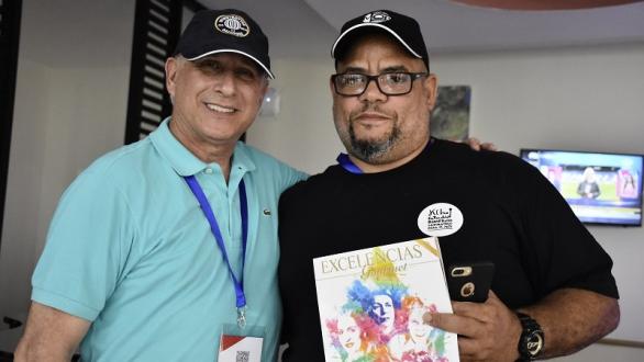 Sr. José Carlos de Santiago, Presidente del Grupo Excelencias y el artista de la plástica Kcho