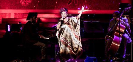 Omara Portuondo recorre escenarios de Estados Unidos con su 85 Tour 