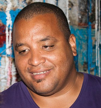 Michel Mirabal: ensayo visual de la relación cubano-norteamericana