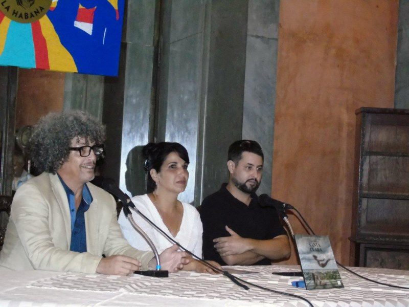 Ernesto Alejo en presentación del libro Santa Clara Vivir & Bailar