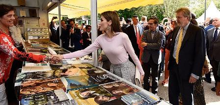 Fiel a su cita, la 75ª edición de la Feria del Libro de Madrid abrió sus puertas en el Retiro 