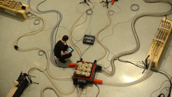 Tarek Atoui, The Organ Within, 2019 Performance at Guggenheim Museum (New York, USA) © Enid Alvarez