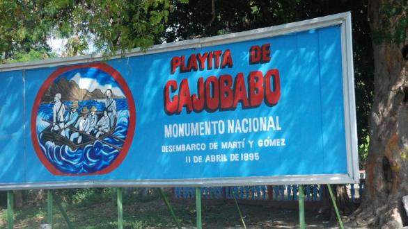 Señalizacion del lugar, Valla con el nombre Playita de Cajobabo