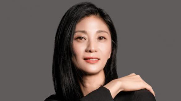 Sue Jin Kang