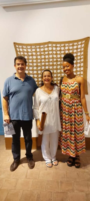 exposición “Tejidos paralelos”