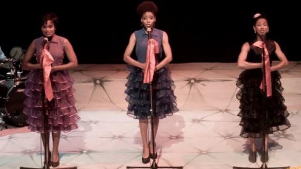 actrices en esccena. Yaikenis Rojas, Yordanka Ariosa y Mailyn Castillo. Teatro Brecht. Septiembre de 2016. Foto: Foto Buby