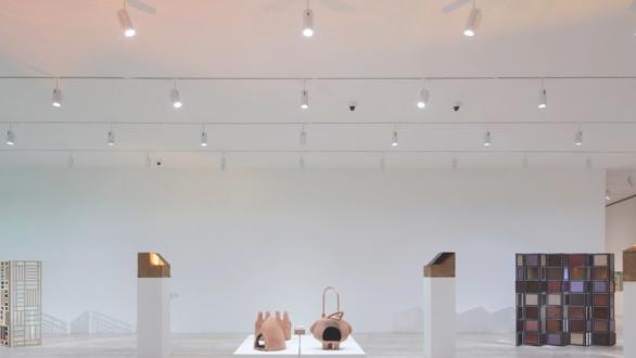 Vista de exposición en el Museo Jumex