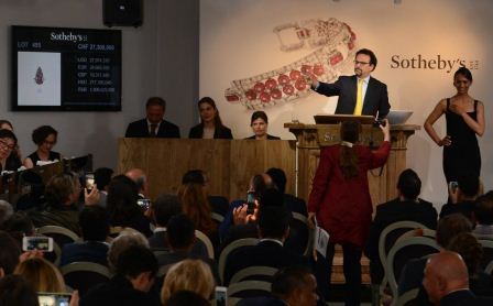 New World record for any jewellery sale 