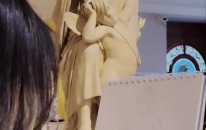 Museo mexicano permite que aficionados dibujen frente a las obras de arte