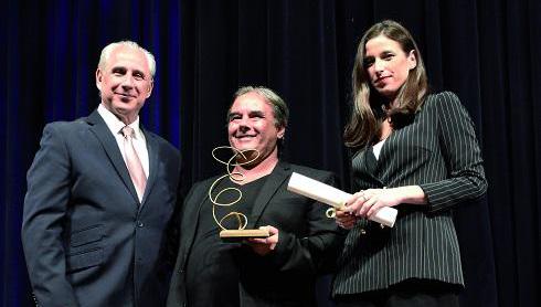 El prestigioso malabarista Germán Muñoz: Premio Excelencias Cuba