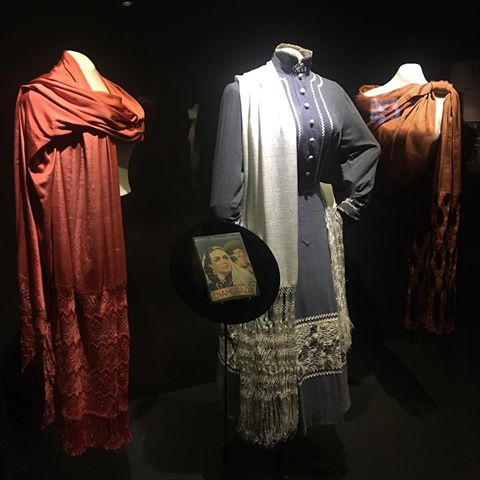 Vestidos en la exposición 