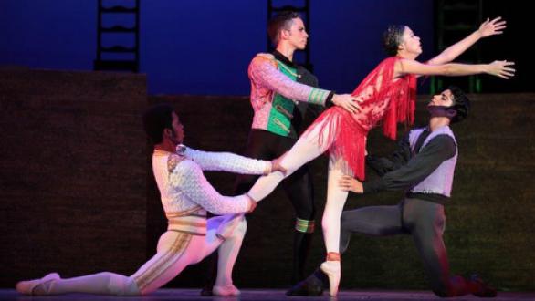 bailarines en escena- carmen