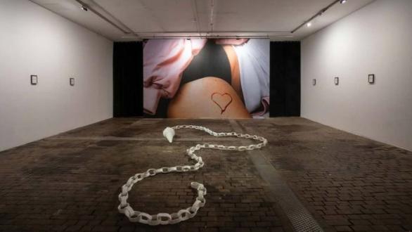 Tara Ullman. It’s the third day of October and I’m still in love with you (2024). LeLabo