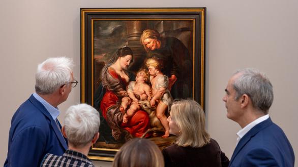 Peter Paul Rubens, La Virgen y el Niño Jesús, con los santos Isabel y Juan Bautista (alrededor de 1611-14), presentado por Gagosian en Art Basel París 2025.
