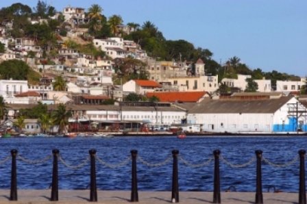 Veteran French Artist Change Image to Ancient Havana Station 