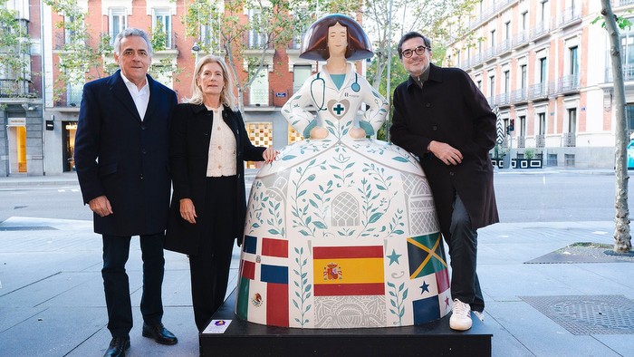 Hospiten presenta la Menina ganadora de su concurso de talento interno que se mostrará este otoño en las calles de Madrid