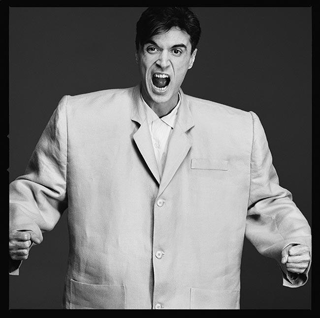 Retrato de DEBORAH FEINGOLD. David-Byrne_1983-