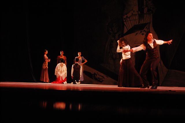 bailarines en escena